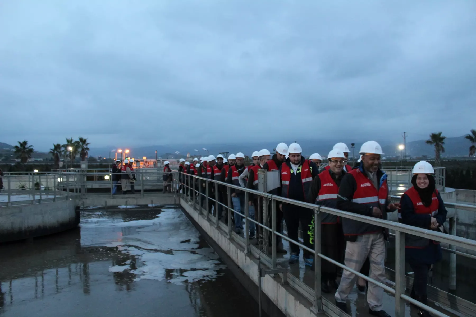 Visite de la station de Tamuda Bay pour les journalistes des deux rives